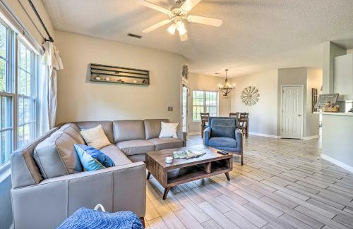Murraysville Casa | Cozy Wilmington Bungalow about 6 Mi to Beaches!