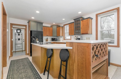 Portage Casa | Cozy Winter Woods Retreat Near Cascade Ski, Wisconsin Dells & Devil’s Lake