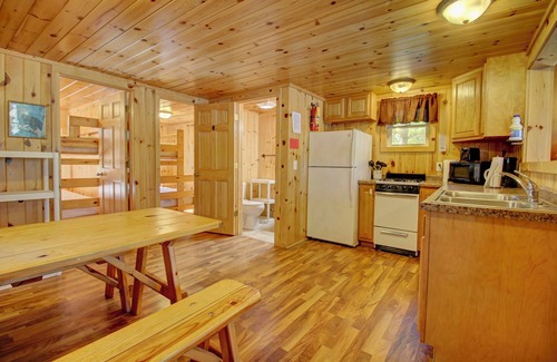Lac du Flambeau Cabina | Cozy, Wisconsin Northwoods, Lake Cabin w/private dock. Family & Pet Friendly!