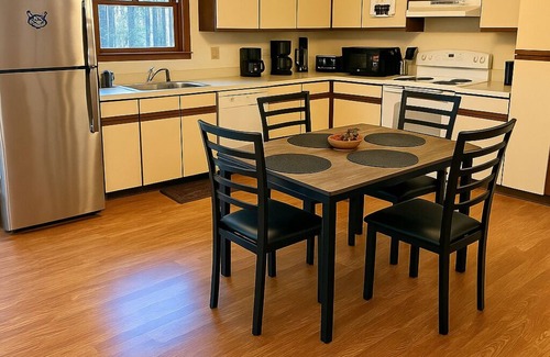 Albrightsville Casa | Cozy Wooded Escape