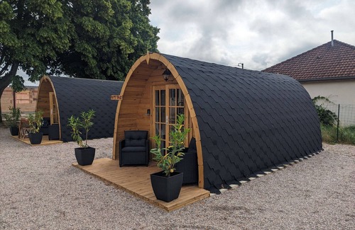 Saint-Eulien Casa | Acogedora cabaña de madera con terraza en jardín, ideal para escapada romántica