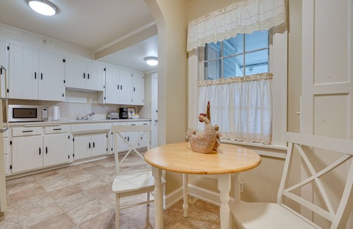 Zanesville Casa | Cozy Zanesville Home ~ 9 Mi to Dillon State Park!