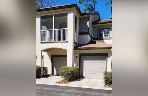Southside Condominio | Cozy1 bedroom condo with addtl sofa bed. 5 minutes away from EVERYTHING you need