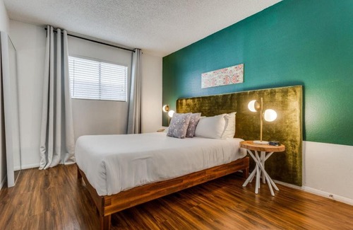 Barton Hills Apartamento | CozySuites 2BR Apartment Skyline Barton Creek 474