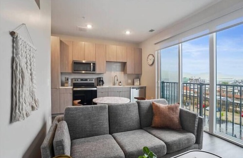 Lower Lawrenceville Apartamento | CozySuites at Lawrenceville