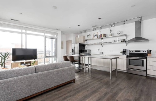 Downtown Indianapolis Apartamento | Cozysuites l Dream 1BR Bottleworks Indy 6