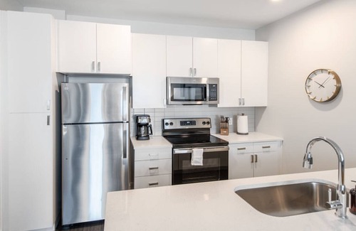 Central Business District Apartamento | Cozysuites Luxe 1BR in Downtown Cincinnati