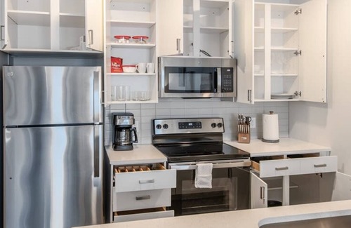 Central Business District Apartamento | Cozysuites Luxe 1BR in Downtown Cincinnati
