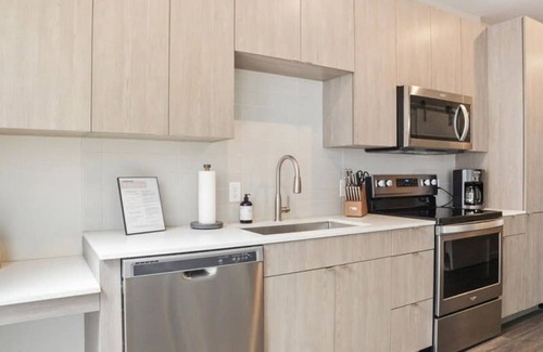 Lower Lawrenceville Apartamento | Cozysuites Modern 1BR Lawrenceville