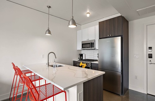 Warehouse District Apartamento | CozySuites NLG - Modern 2BR condo #16
