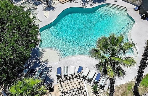 Barton Hills Apartamento | CozySuites Studio Skyline Barton Creek 282