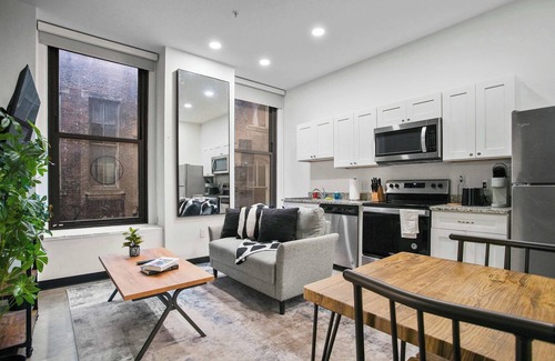 Cultural District Apartamento | CozySuites Stunning 1BR in Downtown Pitts 44