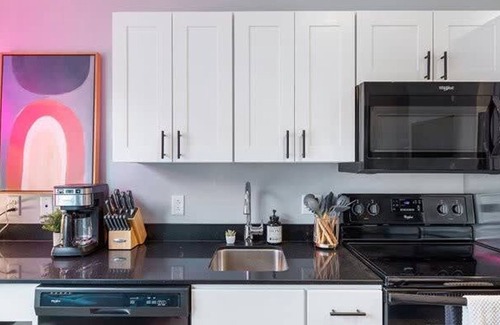 Lower Lawrenceville Apartamento | Cozysuites Trendy SDO Lawrenceville