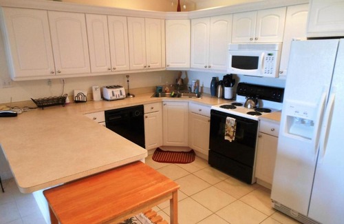 Fort Pierce Casa | CP 423 Ocean View Condo - Welcome to Paradise