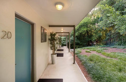 Brookwood Apartamento | CPA Quick Easy Virtual Check In Perfect for Business Professionals