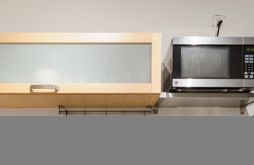 Brookwood Apartamento | CPG Serviced Studio w Full Kitchen in Quiet Neighborhood