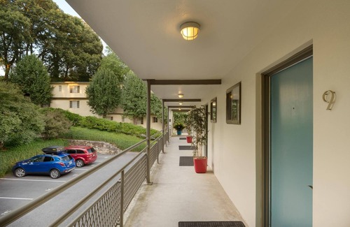 Brookwood Apartamento | CPH Secluded Studio Safe Serene and Serviced