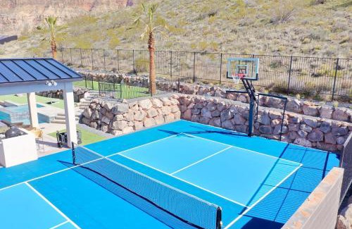 Hurricane Casa | CR 1463 - Luxurious Copper Rock Home - Golf Views - Pool-Spa