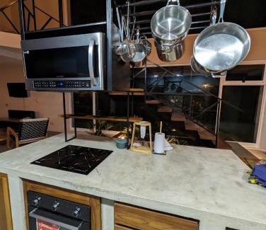 Cahuita Casa | CR Caribbean Blue House - Modern style 100 WiFi