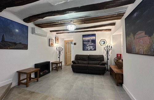 Lerin Casa | CR Las Mariposas: Una joya del siglo XVI en el corazón de Navarra