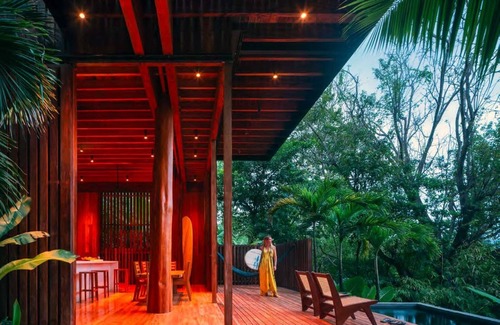 Playa Hermosa Cóbano Casa | Un tesoro arquitectónico en el corazón de Hermosa