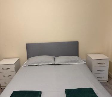 Broad Green Apartamento | CR0 Midhurst Serviced Accommodation