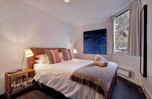 Thredbo Casa | Crackenback Castle free standing chalet with fire place