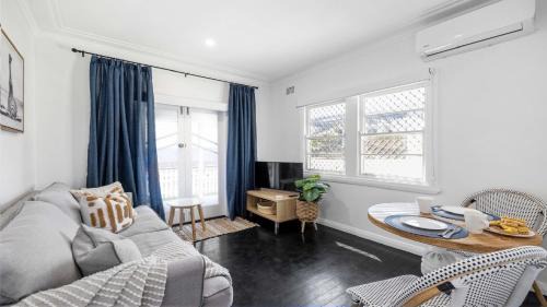 Coffs Harbour Casa | Crackers - Pet Friendly, Jetty Location, Walk to Restaurants