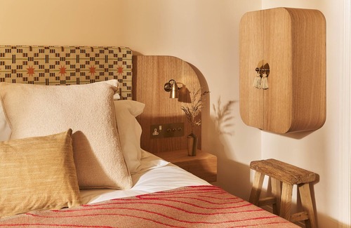 Battle Hotel | Powdermills Country House Hotel