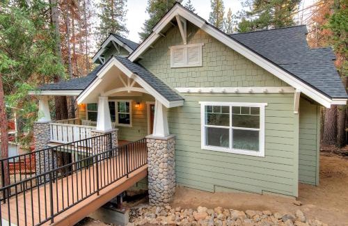 Yosemite West Casa | Craftsman Cottage