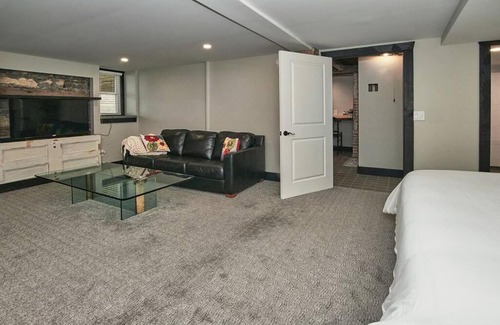 Chester Apartamento | Craftsman Hideaway at the 1841 Farmhouse