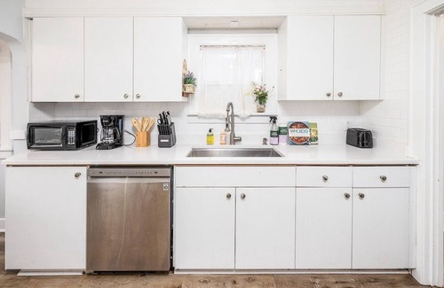 Northwest Everett Casa | Craftsman home in historic area