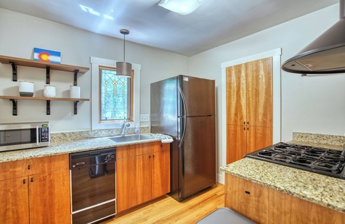 Longmont Casa | Craftsman Oasis in Old Longmont
