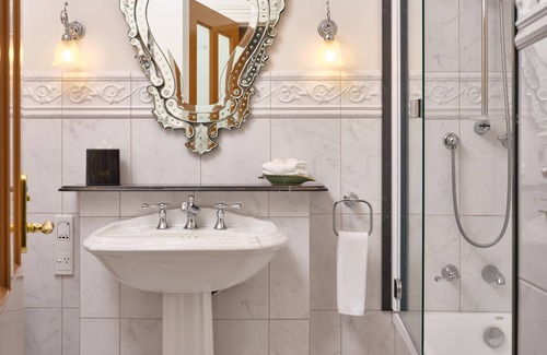 Ballarat Hotel | Craig's Royal Hotel