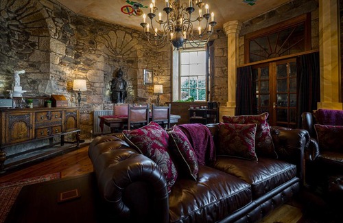 Turnhouse Casa | Craigiehall Temple