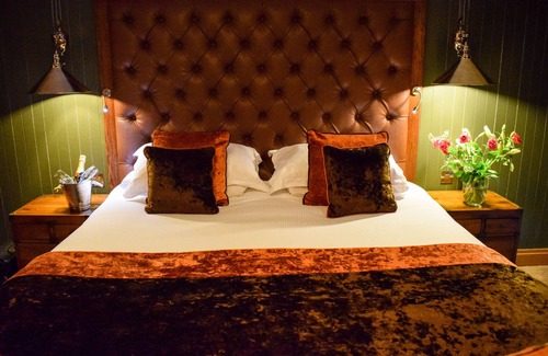 Pitlochry Casa | Craigmhor Lodge & Courtyard