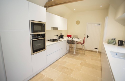 Bourton-on-the-Water Cabaña | Craigmoor Cottage, enchanting, tranquil & central in Bourton-on-the-Water