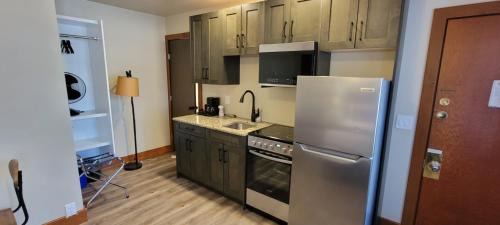 Waterton Park Cabina | Crandell Mountain Lodge