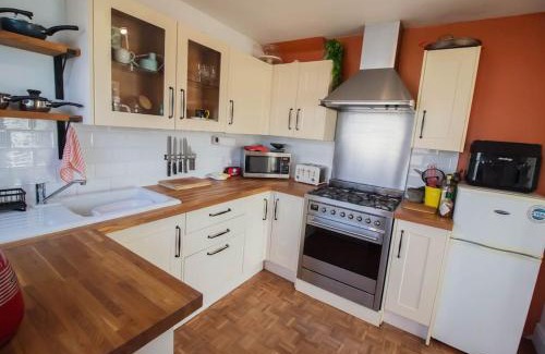 Seaford Casa | Cranford House By Air Premier