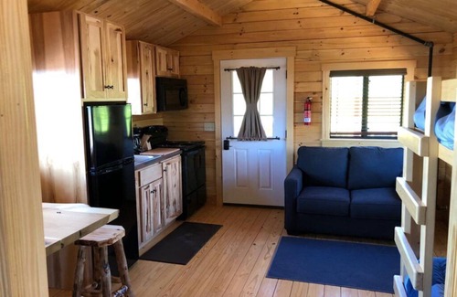 Scottsboro Cabina | Crankbait Cabin