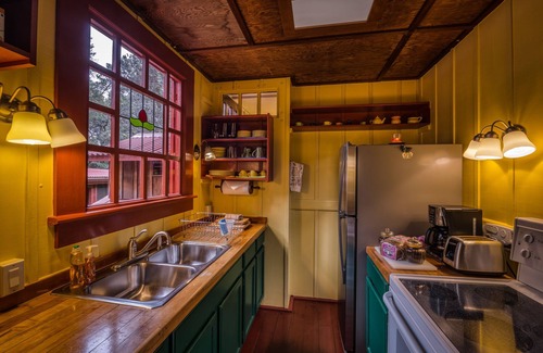 Volcano Cabina | Crater Rim Cabin-Cabaña-Baño Privado-Vista al Jardín