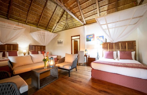 Fort Portal Cabina | Crater Safari Lodge
