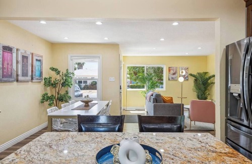 Concord Casa | Crawford Poolhouse Near Many Conveniences