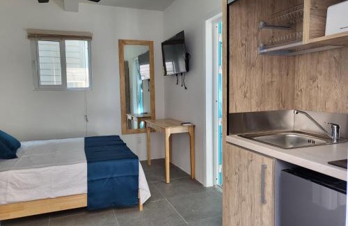 Mamora Bay Complejo | Crawlbay Suites Hotel