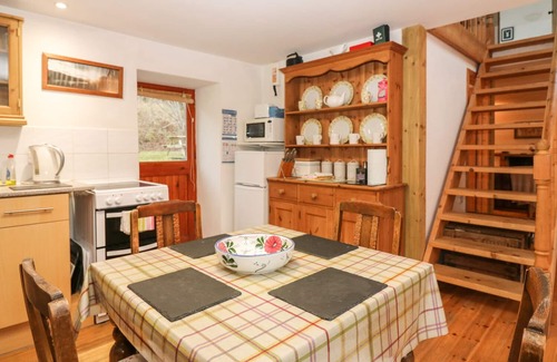 Sallachy Cabaña | Creag Mhor Cottage, DORNIE