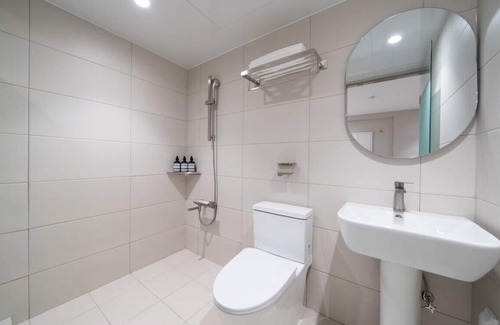 Guri Hotel | Cream Hotel