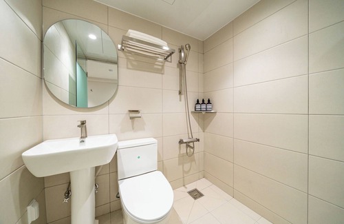 Guri Hotel | Cream Hotel
