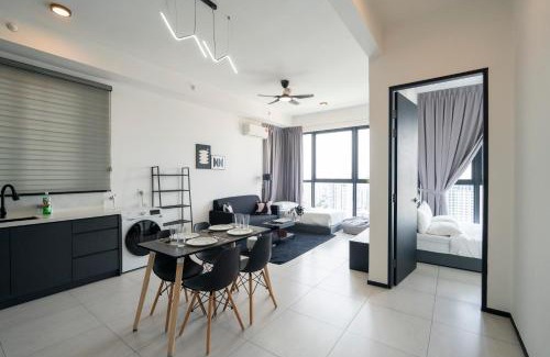 George Town Apartamento | Creamy French at Urban Suite