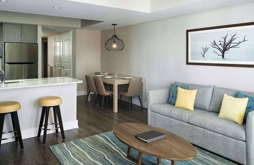 Myrtle Beach Complejo | Create Unforgettable Family Memories at Ocean Enclave in the Heart of Myrtle