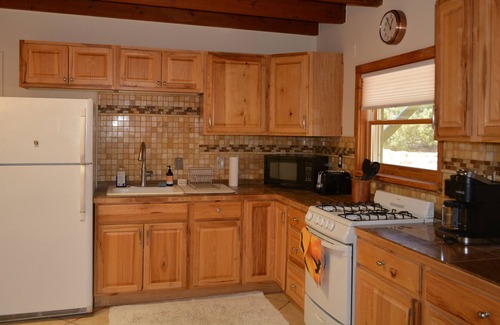 Eldorado at Santa Fe Apartamento | Creative-Contemplative Retreat space in Eldorado at Santa Fe